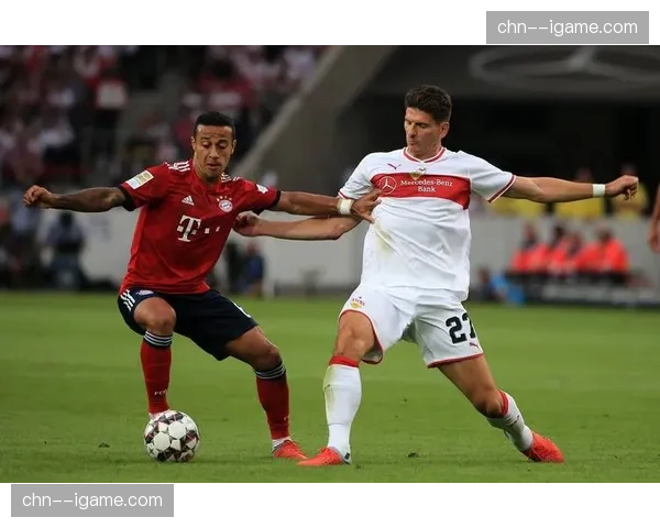 通讯:看台上球探密集,聚焦柏林联合对阵波鸿的年轻中场球员 通讯:看台上球探密集,聚焦柏林联合对阵波鸿的年轻中场球员